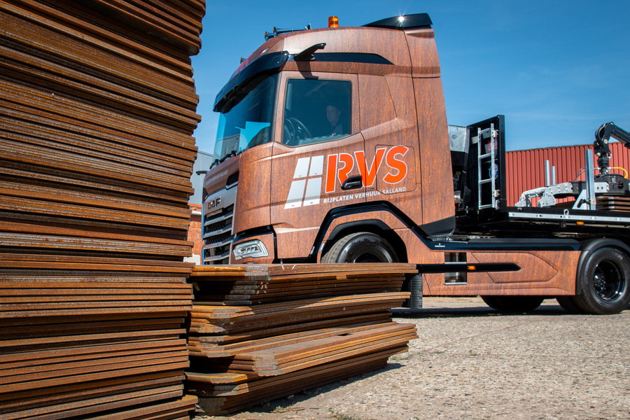 Bakker Bedrijfswagens - Rijplaten Verhuur Salland 6.jpg